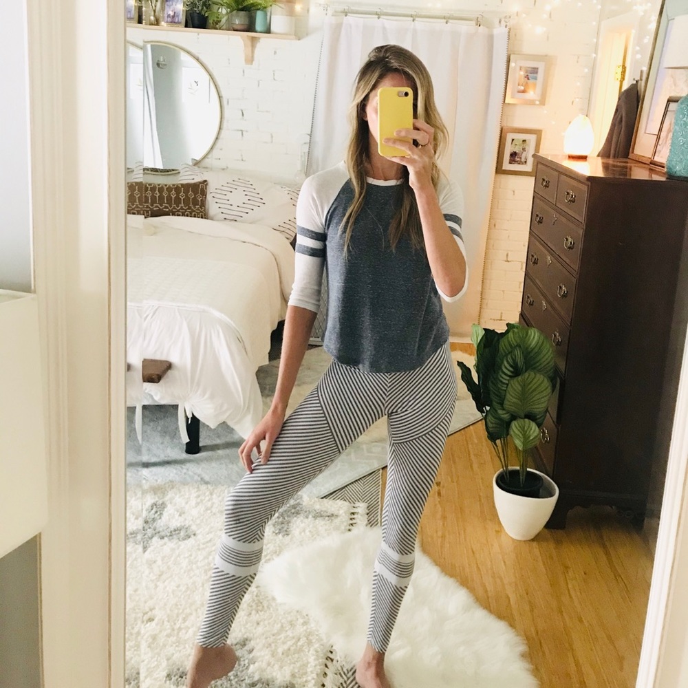 🦩⚾️ Ambiance grey/white 3/4 length baseball tee👌